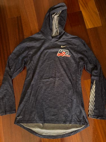New Nike USA Hockey Team Issued T-Shirt Blue World Juniors Olympics size M Hoodie