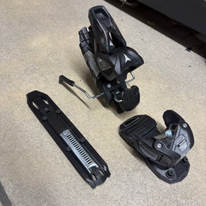 New Atomic Warden 11 MN Ski Bindings 115mm Brake Black Gold DIN 3-11