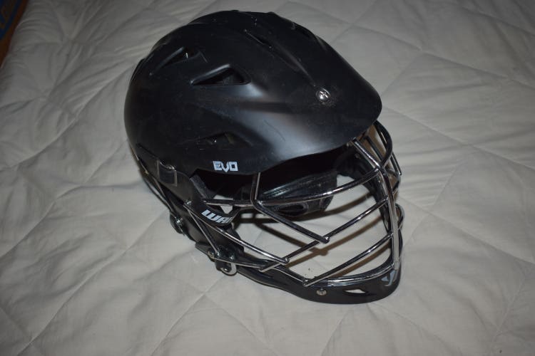 Warrior Evo Lacrosse Player's Helmet w/BOA Fit, Black, S/M - Great Condition!