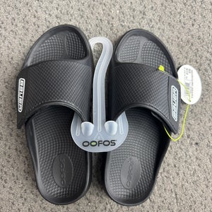 Oofos  Size M 8.0 (W 9.0) Adult Bauer Sandals (New)