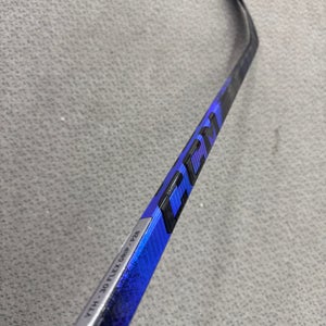 Youth CCM Ribcor Trigger 10 Pro Right Handed Hockey Stick P28 30 Flex (New)