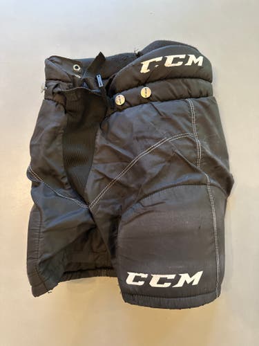 Youth Small CCM Hockey Pants (Used)