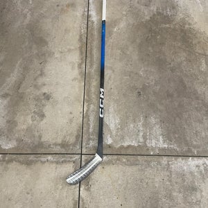 Senior CCM JetSpeed FT8 Pro Right Handed Hockey Stick P28 70 Flex Pro Stock (Used)