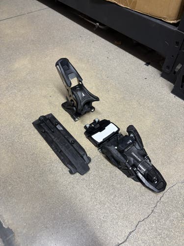 New Atomic Shift 13 MNC Ski Bindings 100mm Brake Black Gold DIN 6-13