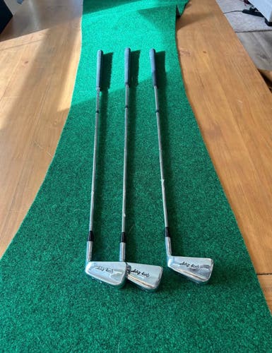 Golf Irons: Women's RAM Ram Right Handed Iron Set Ladies Flex (Used)