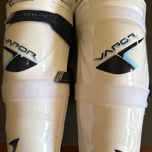 Senior Bauer Vapor Flylite 16" Shin Pads (New)