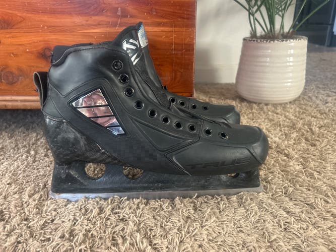 True One Piece Hockey Goalie Skates 8 (Used)