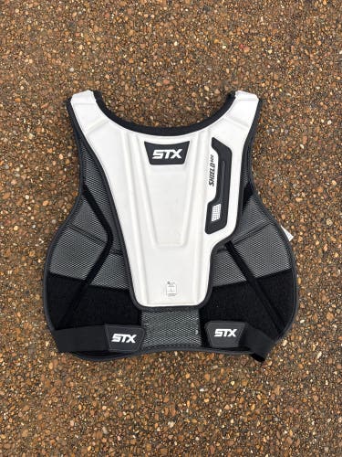 Large Adult STX Shield 600 Shoulder Pads (Used)