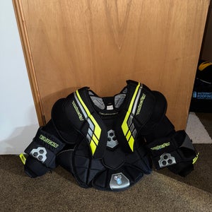 Medium Vaughn Velocity Goalie Chest Protector (Used)