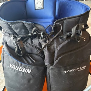 Senior Large Vaughn Ventus lt88 Hockey Goalie Pants (Used)