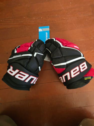 Bauer Supreme Mach Gloves 11" (Used)
