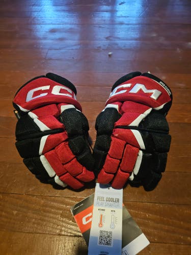 CCM JetSpeed FT6 Pro Gloves 11" (New)