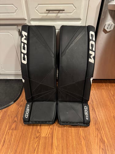 33" CCM Axis 2.9 Goalie Leg Pads (Used)