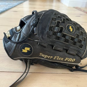 SSK Edge Super Flex Pro RH Pitcher's Baseball Glove 11.75" (Used) - Mike Mussina
