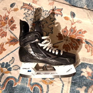 True Catalyst Pro Hockey Skates Pro Stock 9 (Used)