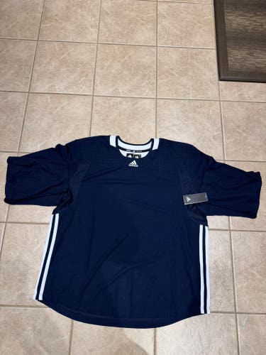 Blue Size 58 Men's Adidas hockey practice Jersey (New)