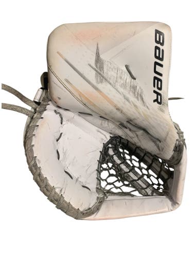 Bauer Hyperlite Senior Goalie Catch Glove