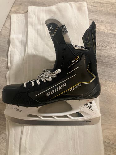 2024 Bauer Supreme M40 Hockey Skates 13 (Used)