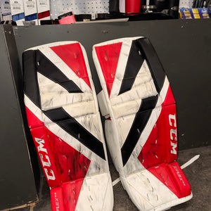 32+1 CCM Extreme Flex 5.9 Goalie Leg Pads (like New)