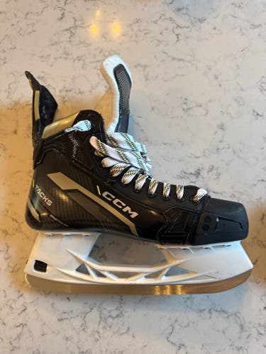 CCM AS-580 Hockey Skates Regular Width 9.5 (Used - Unbaked)