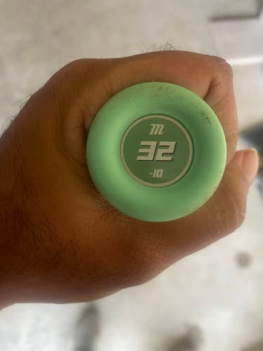 2026 Marucci Asura Composite Bat (-10) 22 oz 32" (Used)