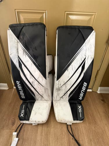 Small Bauer Vapor 5X Pro Goalie Leg Pads (Used)