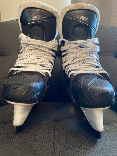 Pro Colorado Avalanche Bauer Vapor Flylite Hockey Skates Regular Width 8.5 (Used)