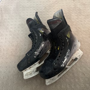 2023 Bauer Vapor Hyperlite 2 Hockey Skates 6.5 (Used)