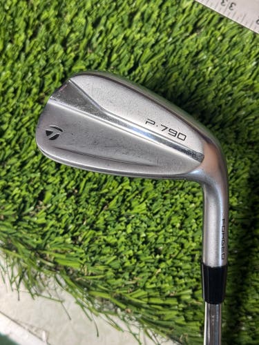 TaylorMade P790 2021 Approach Wedge AW Dynamic Gold Tour Issue Stiff Flex 35” RH