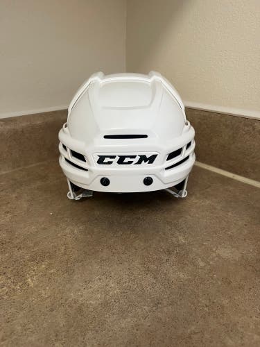 Medium CCM Super Tacks X Helmet (Used)