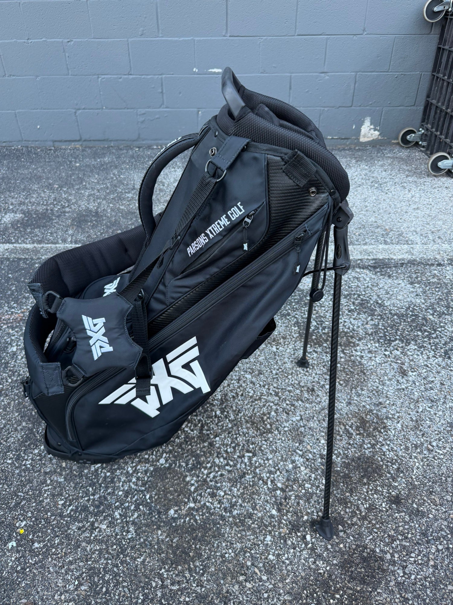 NEW 2026 PXG Deluxe Hybrid White/Black Stand Golf Bag