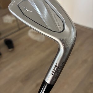 Mizuno JPX 925 Forged Right Handed Iron Set 4-PW Stiff Flex Steel Shaft (New)