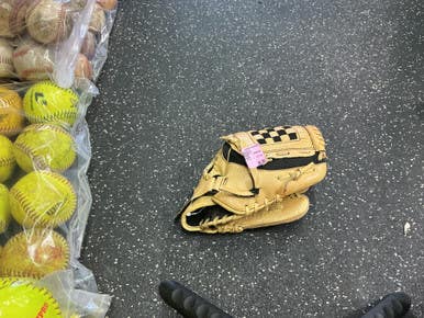 Used Adidas TS 1050NBB BB/SB Glove RH Throw Tan 10 1/2" 10743-C000469465