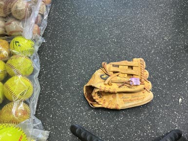 Used SSJ-1050 BB/SB Glove RH Throw Brown 10 1/2" 10743-S000471340