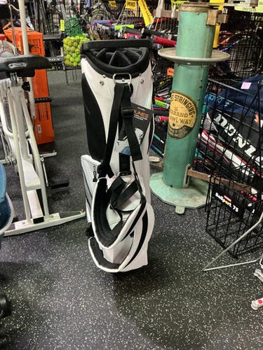 New DUNES 4.5 STAND WHT/BLK 10743-353PB128619