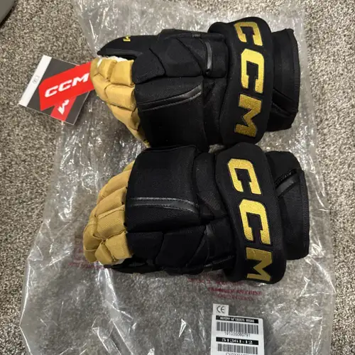 CCM Vegas Golden Knights Pro Stock Gloves Size 14” NHL/Black/Gold/VGK HG12PP
