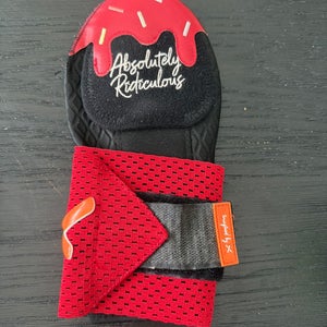 Red Junior Sliding Mitt (Used)