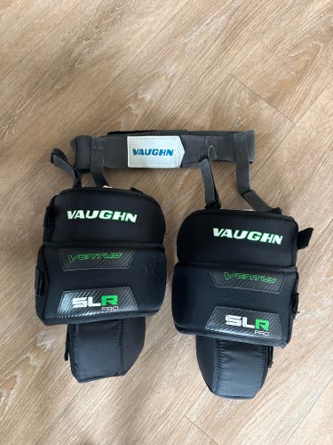 Vaughn SLR PRO KNEE PADS with belt