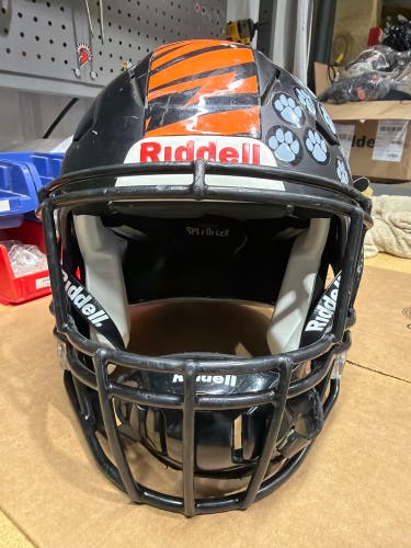 USED RIDDELL FLEX ADULT HELMET - MEDIUM - FLAT BLACK