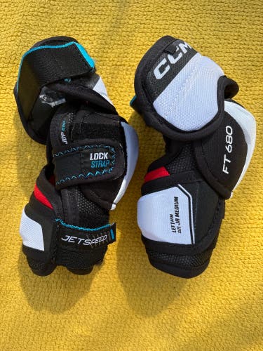 Junior Medium CCM JetSpeed FT680 Elbow Pads (Used)