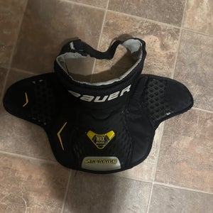 Bauer Pro L/XL goalie neck protector (Used)