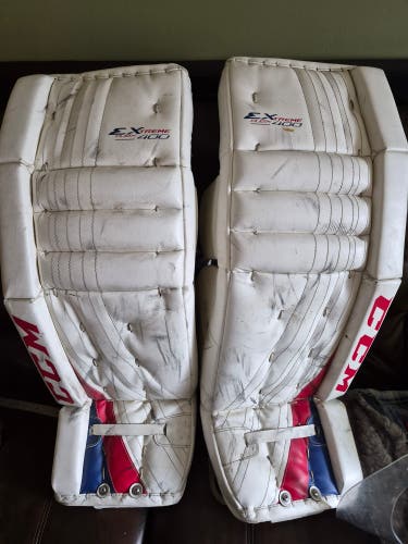 33" CCM Extreme Flex 400 Goalie Leg Pads (Used)