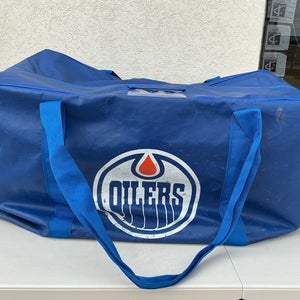 Edmonton Oilers Player Equipment Hockey Bag (Used) 68175