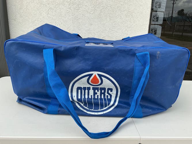 Edmonton Oilers Player Equipment Hockey Bag (Used) 68175