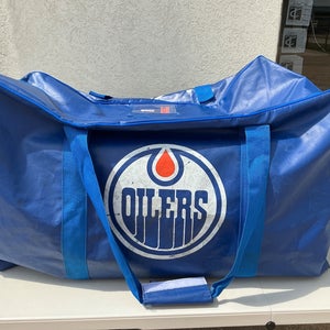 Edmonton Oilers Player Equipment Hockey Bag (Used) 51893
