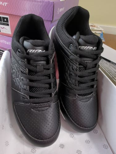 New Rip-it Girls Softball cleats size us5 black/white.
