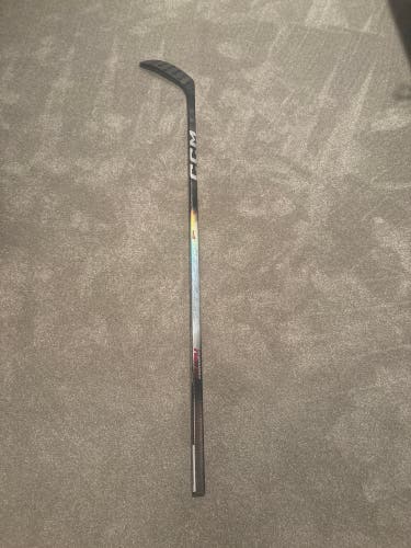 Senior CCM Ribcor Trigger 8 Pro Right Handed Hockey Stick P28M 75 Flex (New)
