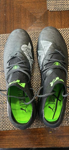 Black Men's Size M 11.5 (W 12.5) Puma Future Cleats (New)