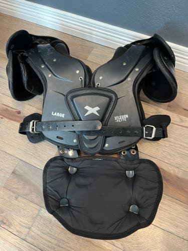 Xenith Flyte Youth Large Football Shoulder Pads w/Backplate