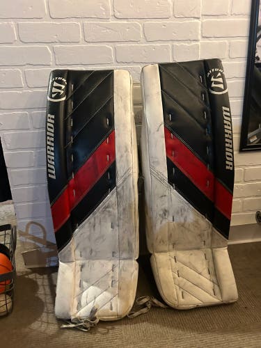 31" Warrior Ritual G4 Goalie Leg Pads (Used)